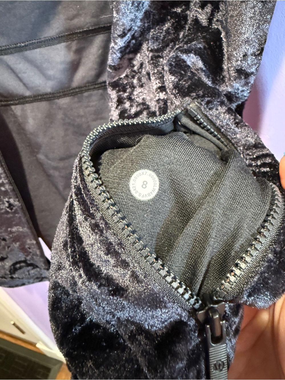 lululemon define jacket crushed velvet black 8 - Picture 6 of 6